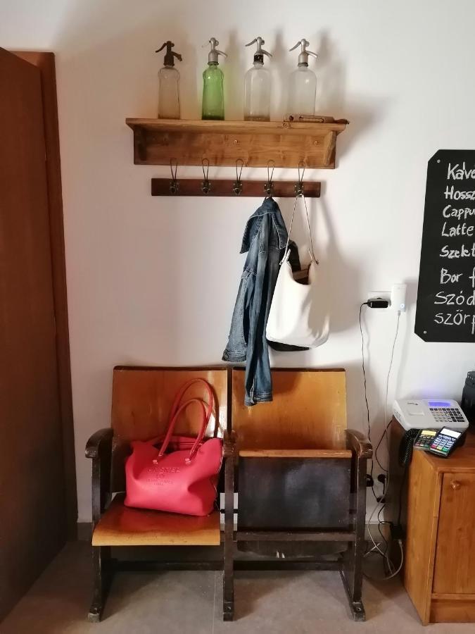 Aracsi Vendeghaz Hotel บาลาตอนฟือเรด ภายนอก รูปภาพ