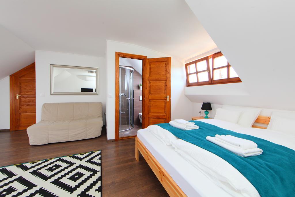 Aracsi Vendeghaz Hotel บาลาตอนฟือเรด ภายนอก รูปภาพ