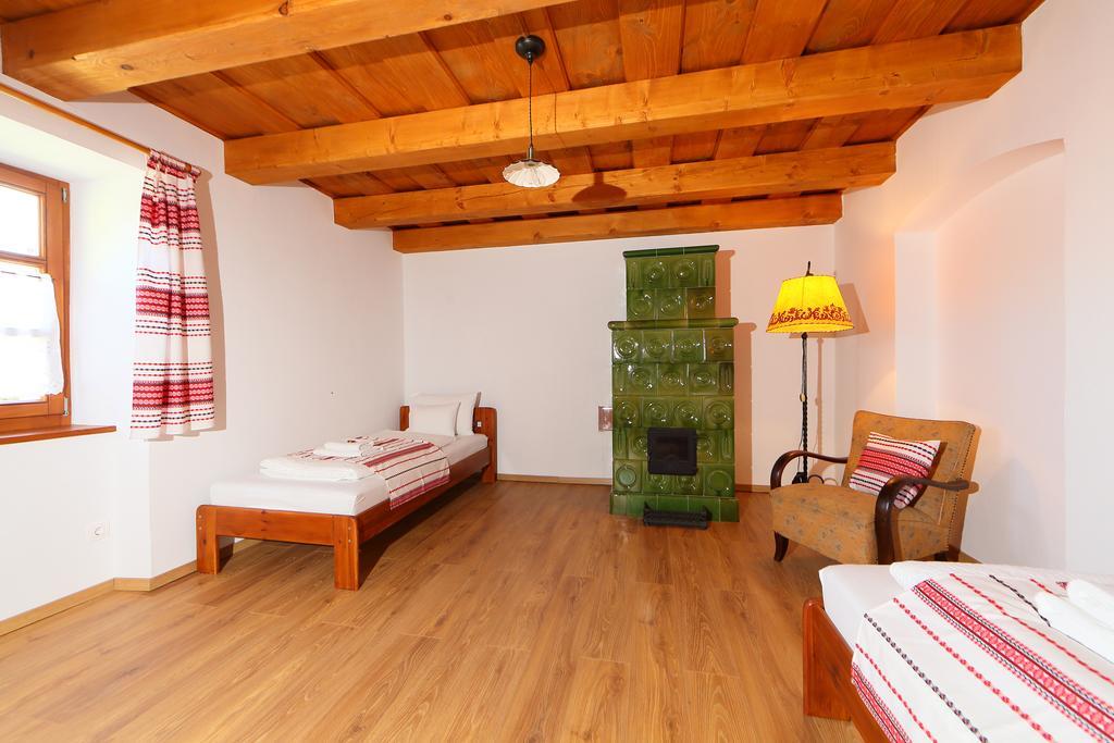 Aracsi Vendeghaz Hotel บาลาตอนฟือเรด ภายนอก รูปภาพ